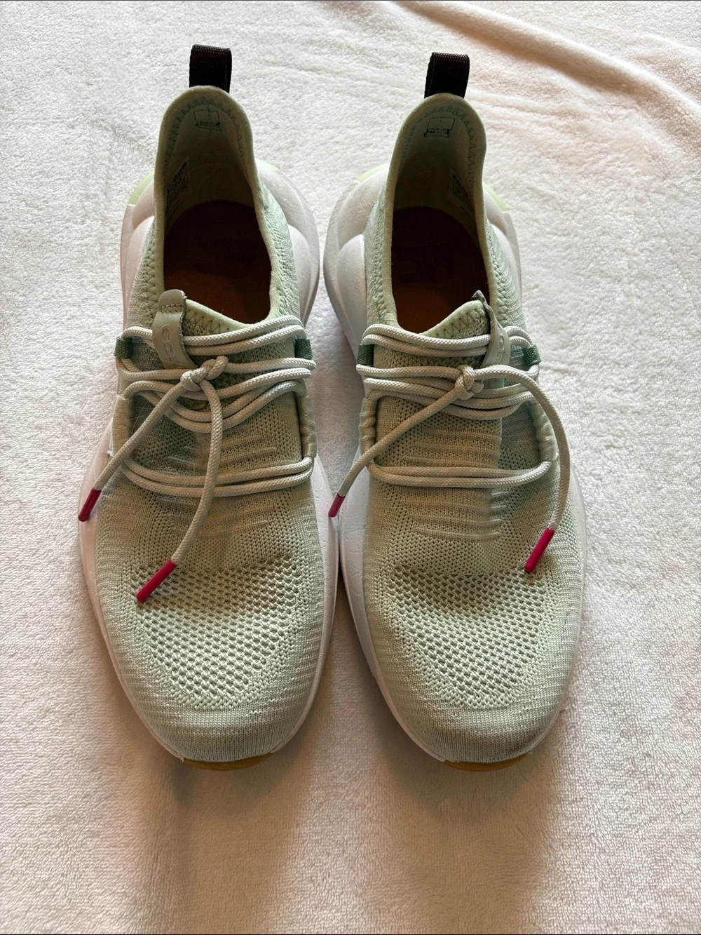 SOREL LIGHTWEIGHT KNIT SNEAKERS IN PALE GREEN
